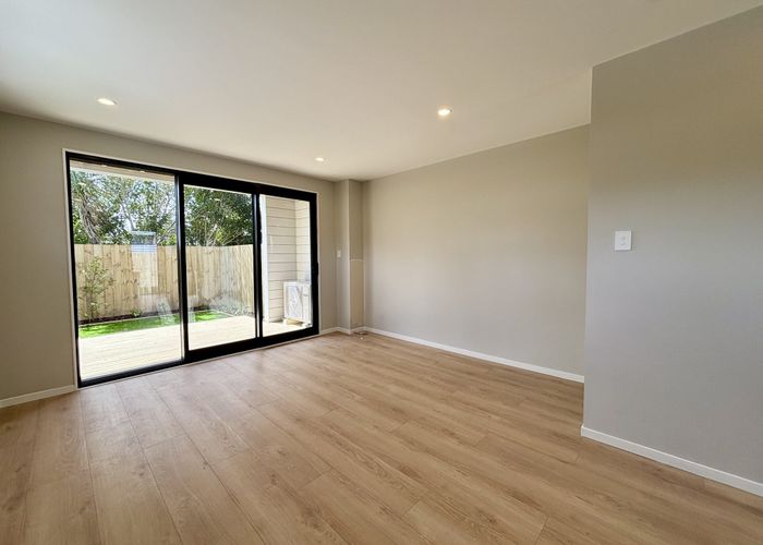  at 11/73 Glendale Road, Glen Eden, Waitakere City, Auckland