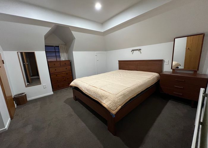  at 3 Eagle Street, Karori, Wellington, Wellington