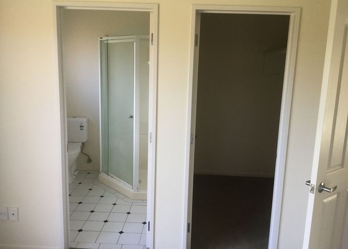  at 3 Guernsey Place, Grandview Heights, Hamilton