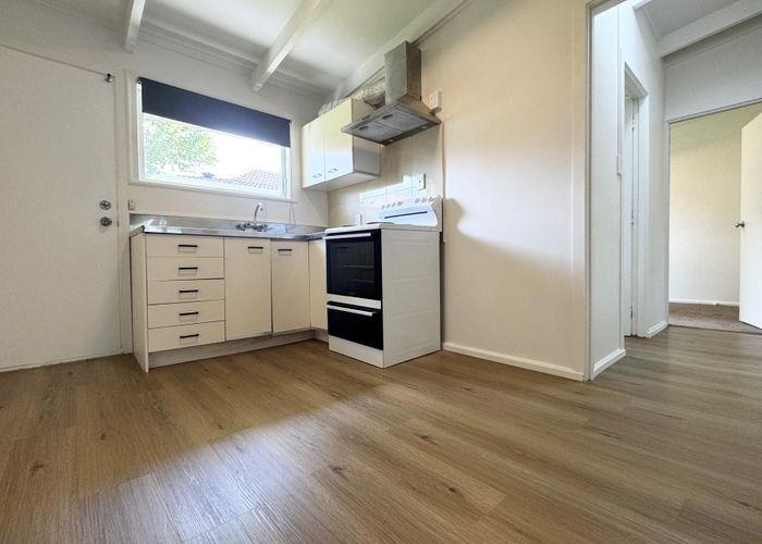  at 2/17 Glengarry Road, Glen Eden, Waitakere City, Auckland