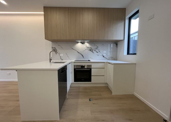  at 131 Lancaster Road, Beach Haven, Auckland