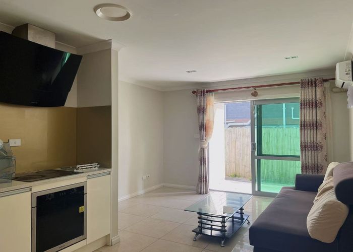  at Granny/1 Ravello Rise, Flat Bush, Auckland 2019, Flat Bush, Manukau City, Auckland