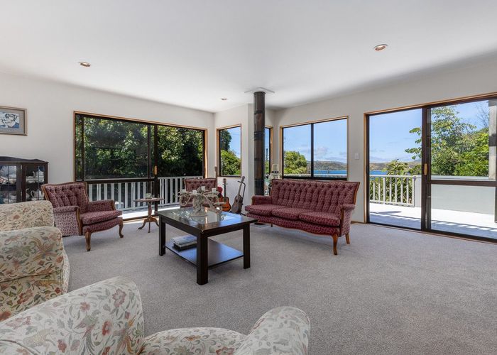  at 21 Gordon Road, Plimmerton, Porirua, Wellington