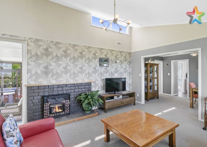  at 27 Vista Grove, Kelson, Lower Hutt