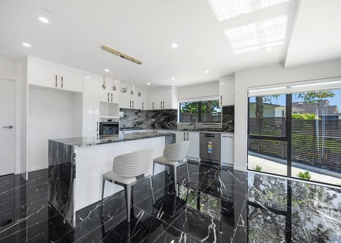  at 1/79 Halsey Drive, Lynfield, Auckland City, Auckland