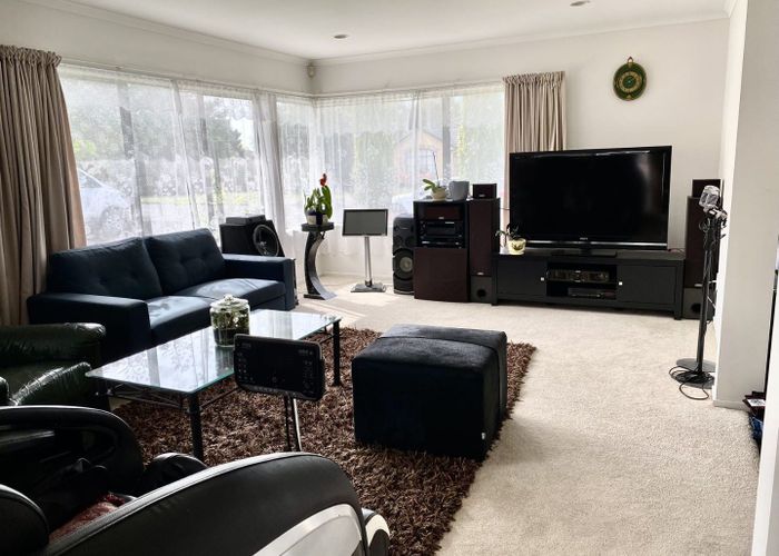  at 84 Burswood Drive, Burswood, Auckland