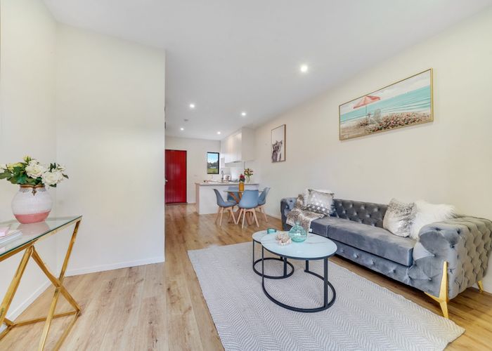  at 2 Creekside Way, Flat Bush, Manukau City, Auckland