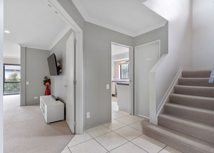  at 2 Coachman Drive, Flat Bush, Auckland