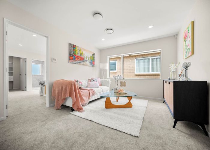  at 9 Fong Road, Flat Bush, Manukau City, Auckland