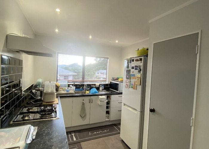  at 33 Omapere Street, Whitby, Porirua, Wellington