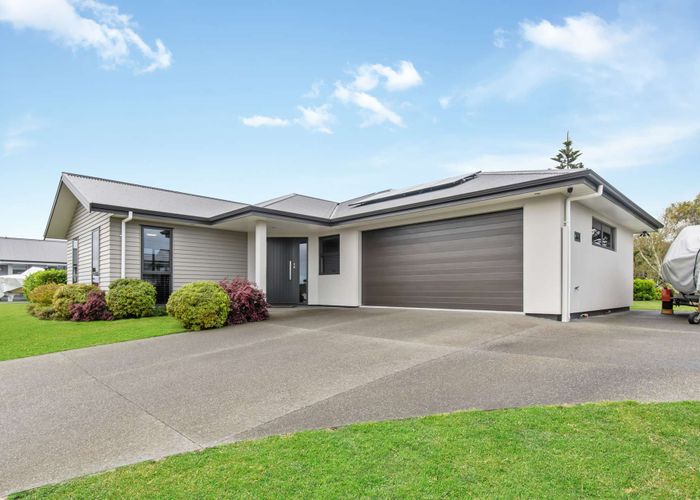  at 17 Tirimoana Place, Otamatea, Whanganui