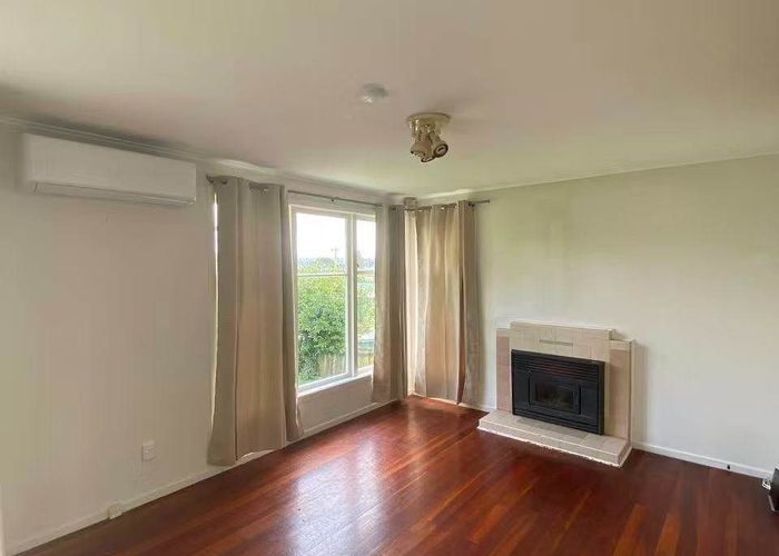  at 15 Kereru Street, Henderson, Waitakere City, Auckland