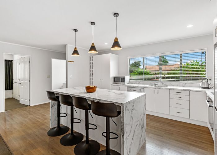  at 5 Neta Grove, Henderson, Auckland