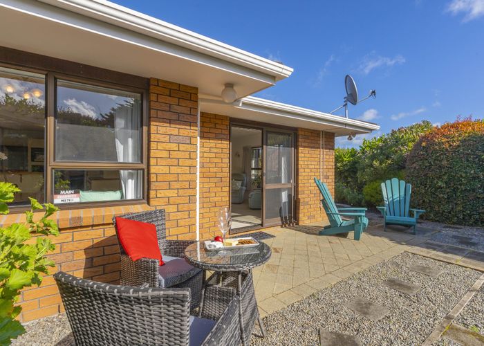  at 12 Chilton Drive, Paraparaumu