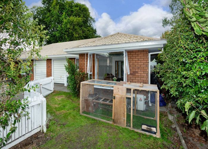  at 4/7 Dilworth Street, Riccarton, Christchurch