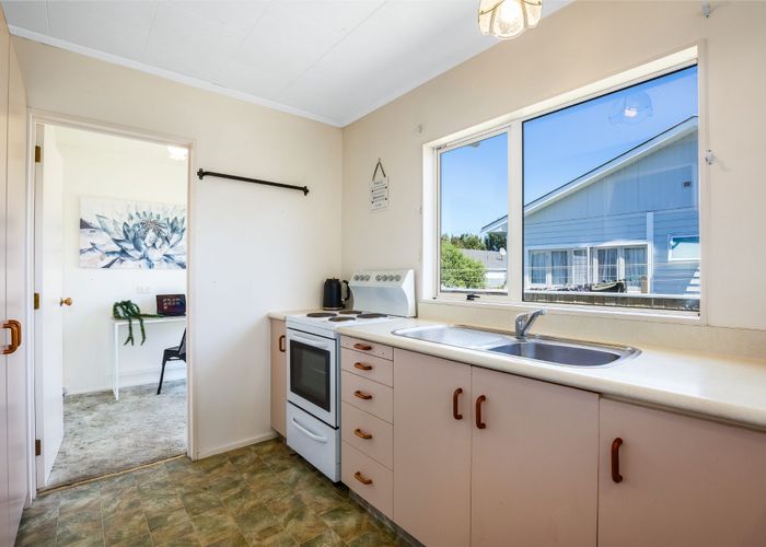  at 2/15 Sandford Street, Trentham, Upper Hutt