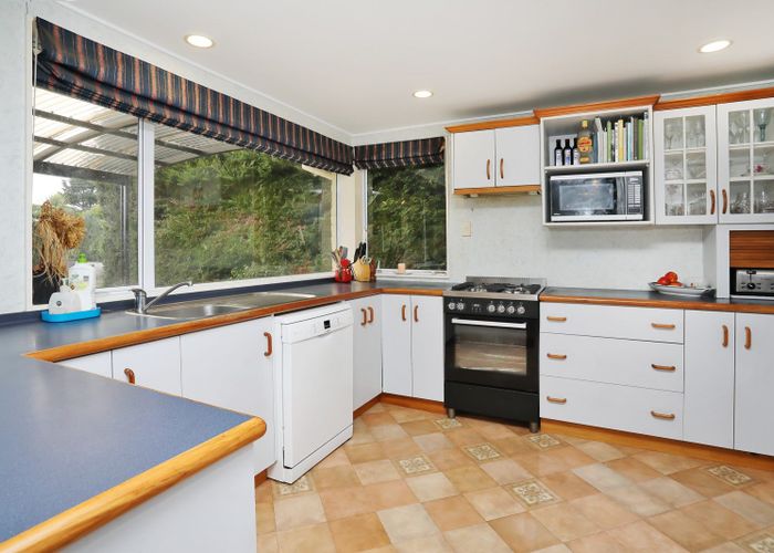  at 106 Black Road, Otatara