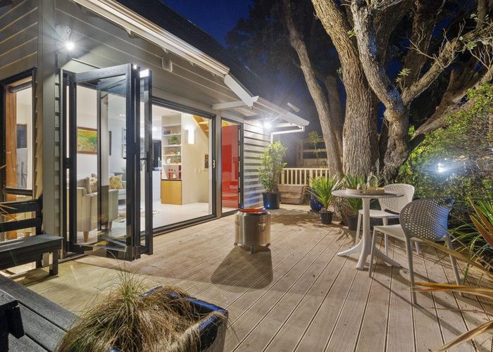 at 9 Burn Street, Karori, Wellington