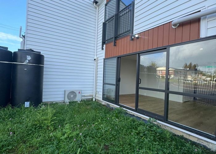  at 4/1 Hollinbrigg Place, Manurewa, Manukau City, Auckland