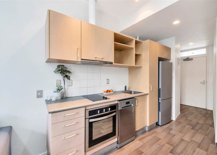  at 86/92 Bush Road, Albany, Auckland