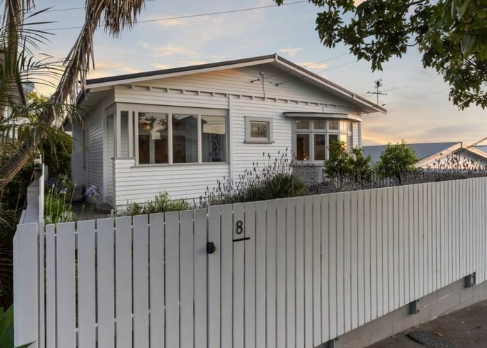 at 8 Westmere Park Avenue, Westmere, Auckland