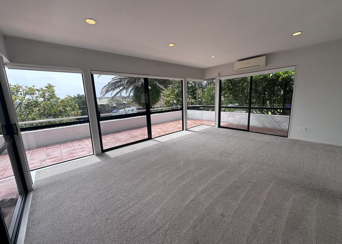  at 15 Perendale Close, Somerville, Manukau