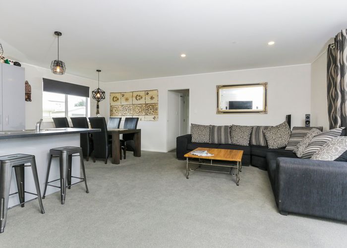  at 14 Curlew Bay Road, Otahuhu, Auckland