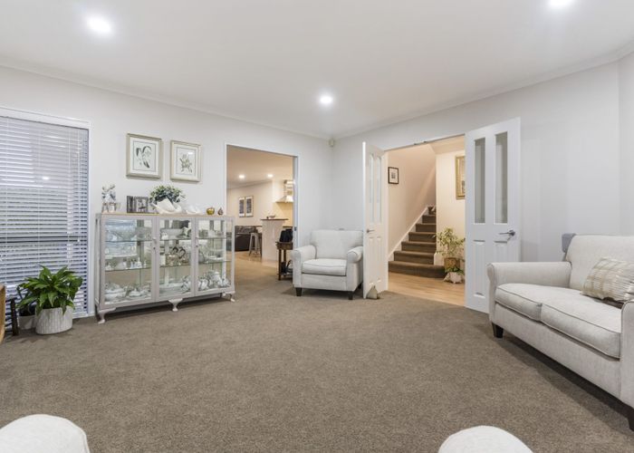  at 31 Lamia Place, The Gardens, Auckland