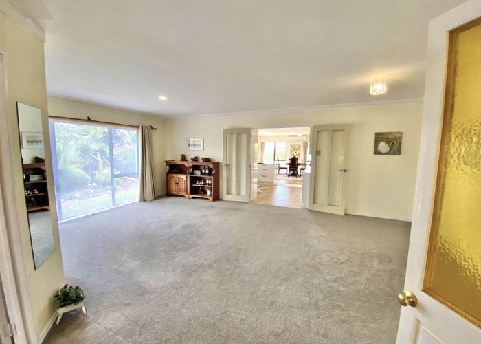  at 74 Redoubt Road, Goodwood Heights, Manukau City, Auckland