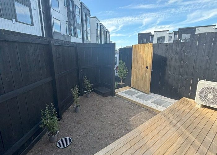  at 1/800  Chapel Road, Northpark, Manukau City, Auckland