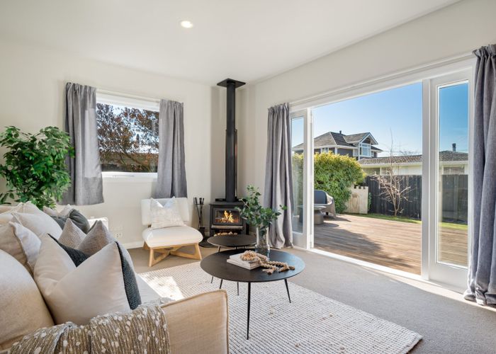  at 27 Wades Avenue, Saint Martins, Christchurch