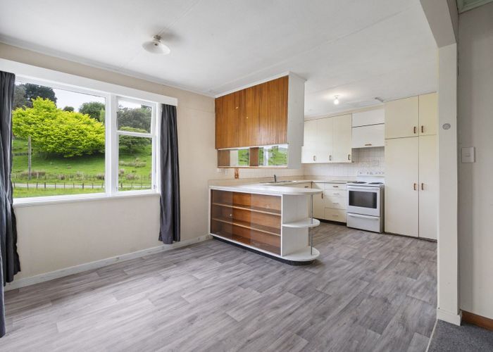 at 16 Gordon Terrace, Hunterville, Hunterville