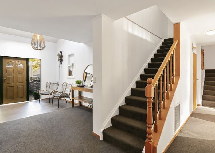  at 16 Ramphal Terrace, Khandallah, Wellington