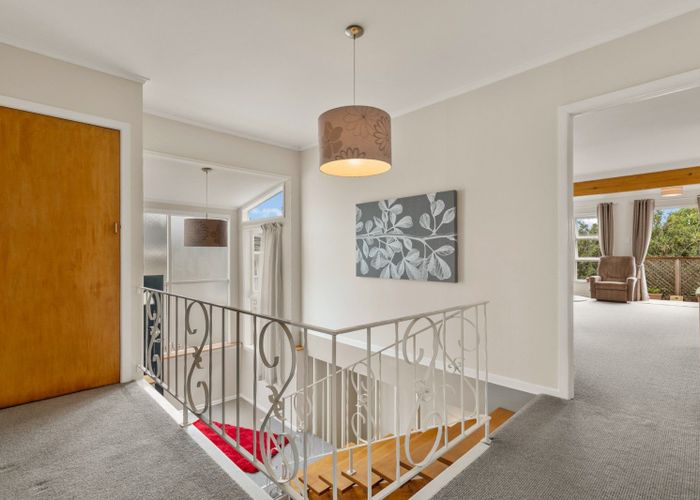  at 10 Rock Isle Road, Torbay, Auckland