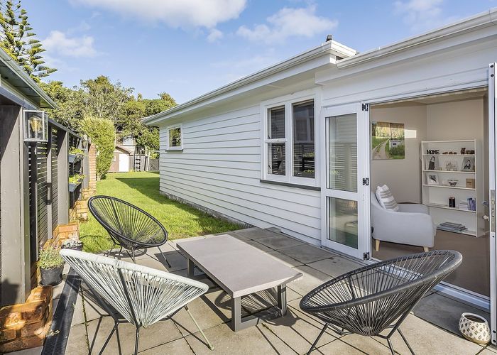  at 9 Huntleigh Park Way, Ngaio, Wellington
