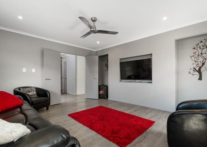  at 27 Leet Crescent, Papamoa Beach, Papamoa