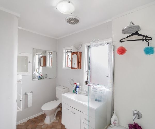  at 1/123 Gossamer Drive, Pakuranga Heights, Auckland