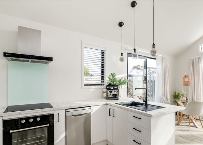  at 14 Manchester Way, Judea, Tauranga