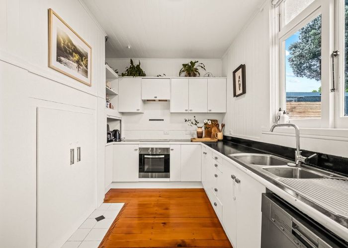  at 25 Dorset Street, Westmere, Auckland