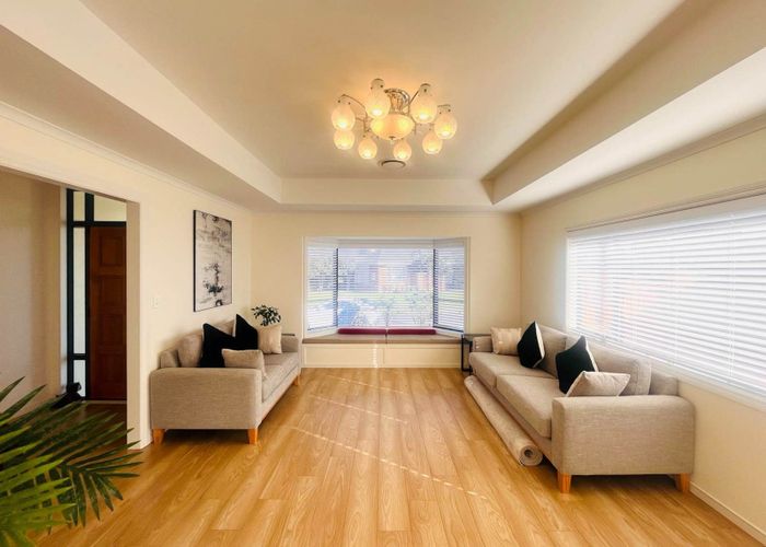  at 9 Walter Haddrell Crescent, Dannemora, Manukau City, Auckland