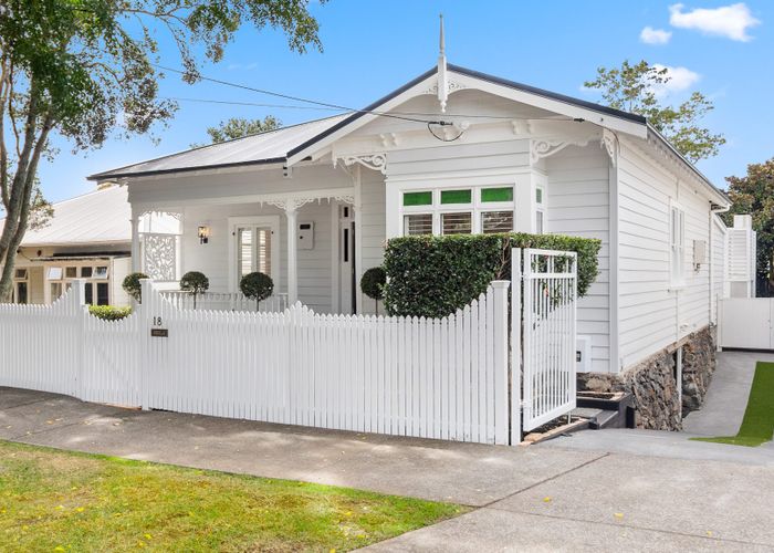  at 18 Pine Street, Mount Eden, Auckland