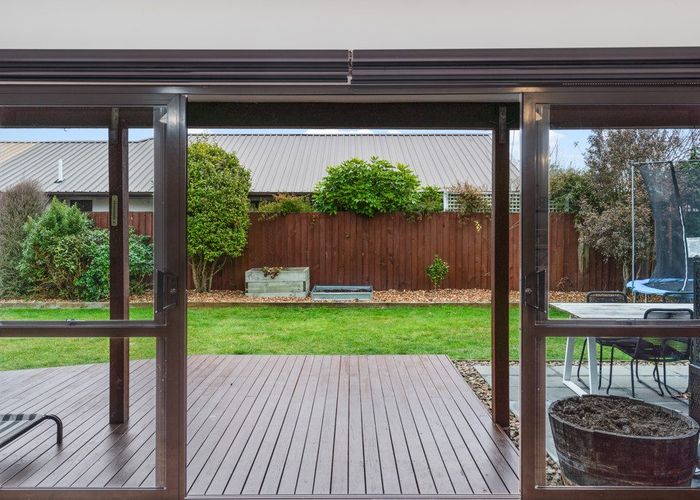  at 5 Kruse Place, Redwood, Christchurch