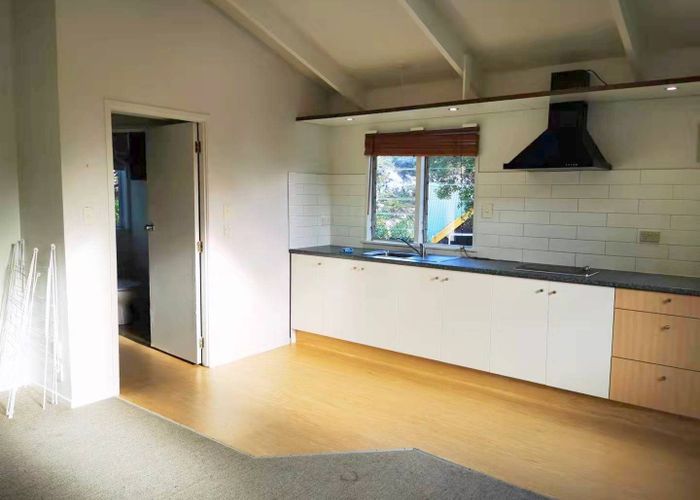  at Upstairs/30 30 Darcy Place, Massey East, Waitakere City, Auckland