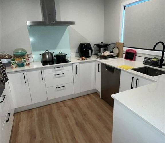 at 8A Upham Terrace, Roslyn, Palmerston North, Manawatu / Whanganui