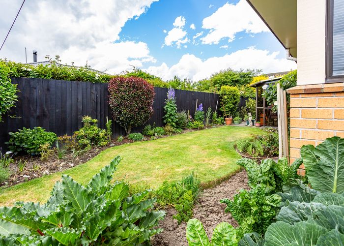  at 2/50 Steadman Road, Broomfield, Christchurch