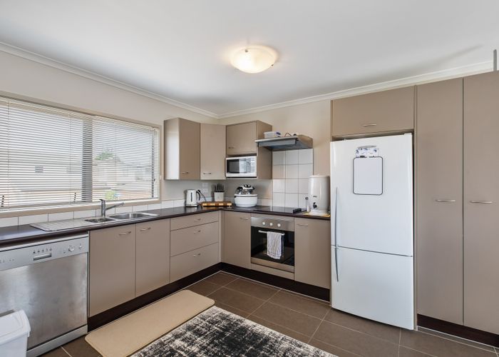  at 60/172 Mcleod Road, Te Atatu South, Auckland
