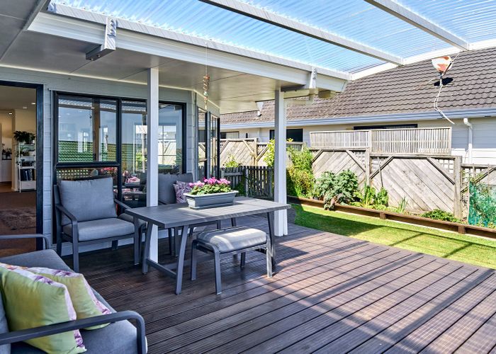  at 12b Kentwood Drive, Woodridge, Wellington, Wellington