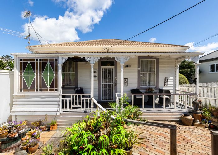  at 3/57 Rawene Road, Birkenhead, Auckland