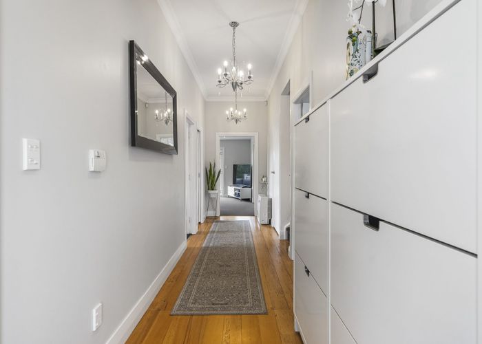  at 35 Springfield Road, Morningside, Auckland