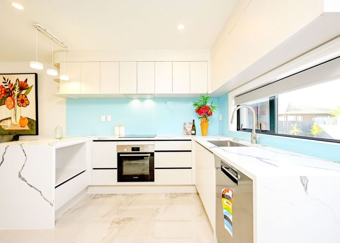  at 7/460 Massey Road, Mangere East, Manukau City, Auckland